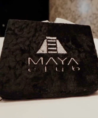 Maya Club, asciugamano